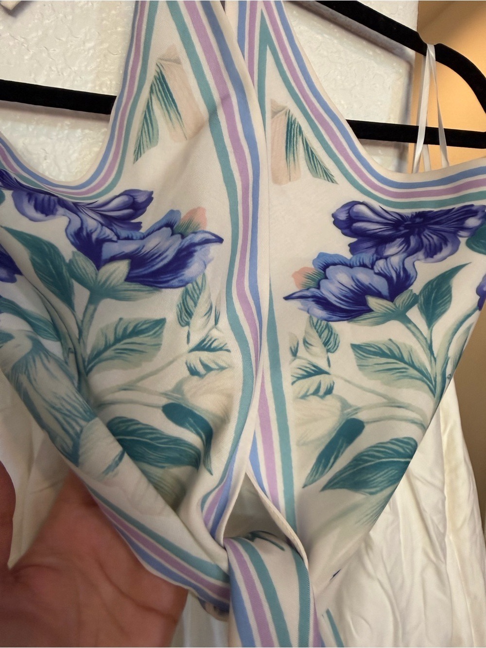 Commense SET White Maxi Dress with Blue Floral Halter - Picture 14 of 15